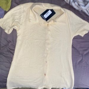 Pretty little thing Petite stone brushed soft rib short sleeve size 4